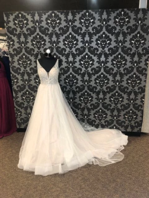 Something Blue WEDDING DRESSES Stella York 6724DM Women's Wedding Dress Tulle Moscato Size 10 3 Something Blue WEDDING DRESSES Stella York 6724DM Women's Wedding Dress Tulle Moscato Size 10