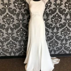 Something Blue Allure Bridal Size 8 Ivory Crepe With Cap Sleeve Fit & Flare