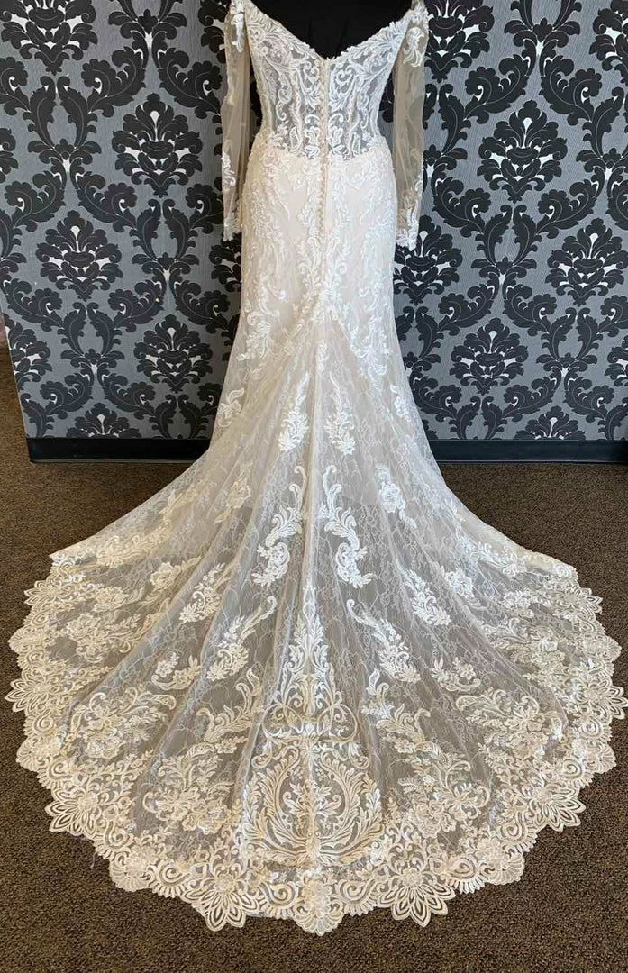 Something Blue Mori Lee By Madeline Gardner Size 20 Ivory Lace Fit & Flare WEDDING DRESSES 6 Something Blue Mori Lee By Madeline Gardner Size 20 Ivory Lace Fit & Flare WEDDING DRESSES