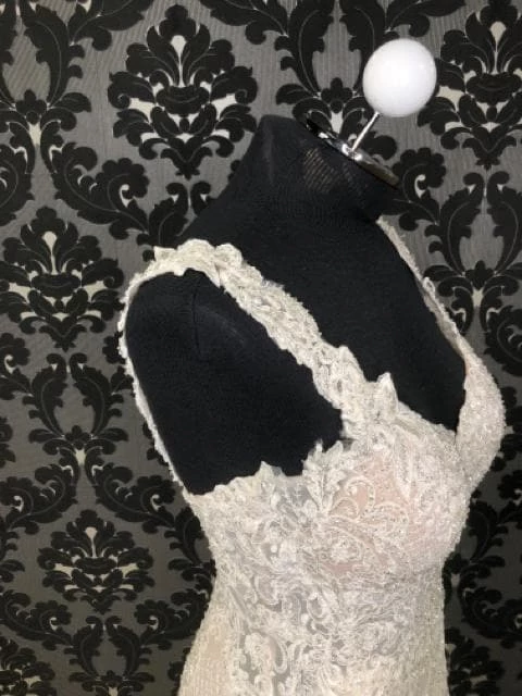 Something Blue WEDDING DRESSES Martina Liana 904 Wedding Dress Beaded Lace/Tulle AS IS DISCOLORED SEQUINS 5 Something Blue WEDDING DRESSES Martina Liana 904 Wedding Dress Beaded Lace/Tulle AS IS DISCOLORED SEQUINS