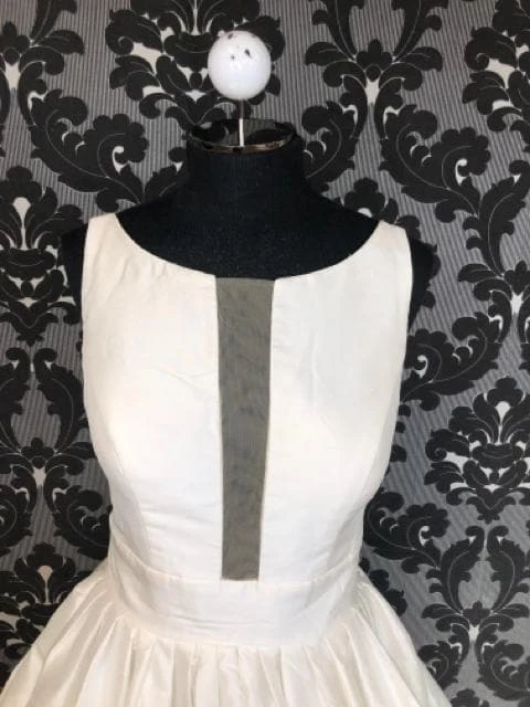 Something Blue Justin Alexander Size 12 Ivory Higneck Sleeveless Satin Ballgown Wedding Dress 4 Something Blue Justin Alexander Size 12 Ivory Higneck Sleeveless Satin Ballgown Wedding Dress