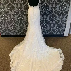 Something Blue Maggie Sottero 7MD985 Wedding Dress Lace/Tulle Ivory Size 8 Lace WEDDING DRESSES