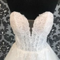 Something Blue Oxford Women's Wedding Dress Lace/Tulle Ivory Size 8 Strapless WEDDING DRESSES