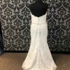 Something Blue WEDDING DRESSES Justin Alexander Beaded Lace Ivory Size 20 W/ DETACHABLE TRAIN