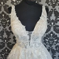 Something Blue Wilderly Bride F142 Wedding Dress Tulle/Lace Ivory Size 10 WEDDING DRESSES