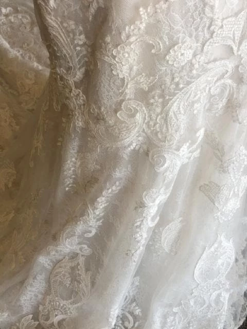 Something Blue Maggie Sottero Wedding Dress Lace Ivory Size 8 Strapless 5 Something Blue Maggie Sottero Wedding Dress Lace Ivory Size 8 Strapless