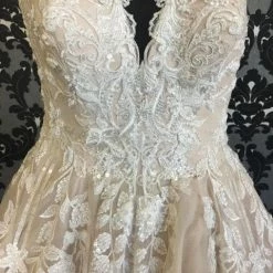 Something Blue Wedding Martina Liana Wedding Dress Tulle Ivory And Champagne Size 12