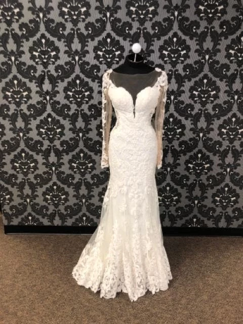 Something Blue WEDDING DRESSES Martina Liana 935cr Lace Ivory Size 10 AS IS LARGE HOLES BACK MESH/ SLEEVES 3 Something Blue WEDDING DRESSES Martina Liana 935cr Lace Ivory Size 10 AS IS LARGE HOLES BACK MESH/ SLEEVES