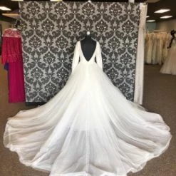 Something Blue Madison James MJ614 Women Wedding Dress Crepe/Tulle Ivory Size 8 WEDDING DRESSES