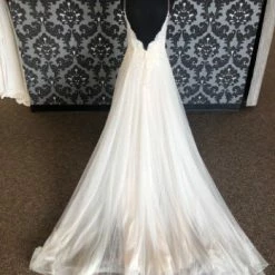 Something Blue Sincerity Bridal 1142 Lace/Tulle Size 14 AS IS RUNS AND HOLES THROUGHOUT WEDDING DRESSES 11 Something Blue Sincerity Bridal 1142 Lace/Tulle Size 14 AS IS RUNS AND HOLES THROUGHOUT WEDDING DRESSES
