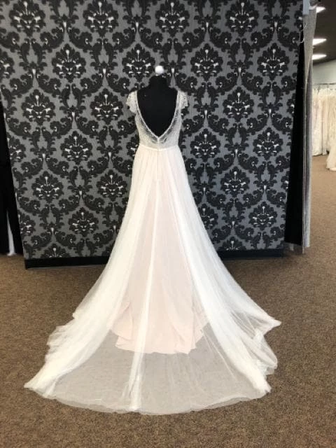 Something Blue Stella York 6628 SERENITY Wedding Dress Beaded/Tulle Size 12 "PRICED AS IS" 7 Something Blue Stella York 6628 SERENITY Wedding Dress Beaded/Tulle Size 12 "PRICED AS IS"