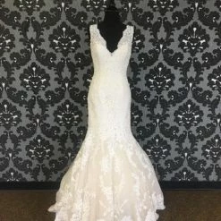 Shopsomethingblue Ivory Size 4 WEDDING DRESSES