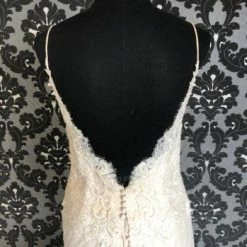 Something Blue Sincerity Bridal 1142 Lace/Tulle Size 14 AS IS RUNS AND HOLES THROUGHOUT WEDDING DRESSES 10 Something Blue Sincerity Bridal 1142 Lace/Tulle Size 14 AS IS RUNS AND HOLES THROUGHOUT WEDDING DRESSES