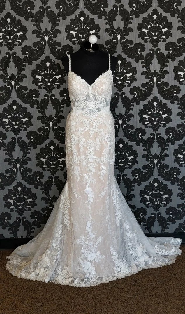 Something Blue Stella York 7370 Wedding Dress Size 14 Lace/Tulle Ivory Sleeveless Sheath WEDDING DRESSES 3 Something Blue Stella York 7370 Wedding Dress Size 14 Lace/Tulle Ivory Sleeveless Sheath WEDDING DRESSES