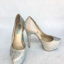 Something Blue Betsey Johnson Women Heel Rhinestone Champagne Size 7.5