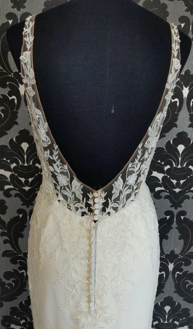 Something Blue Sincerity 44228 Wedding Dress Size 12 Lace/Tulle Ivory Illusion V-Neck WEDDING DRESSES 8 Something Blue Sincerity 44228 Wedding Dress Size 12 Lace/Tulle Ivory Illusion V-Neck WEDDING DRESSES