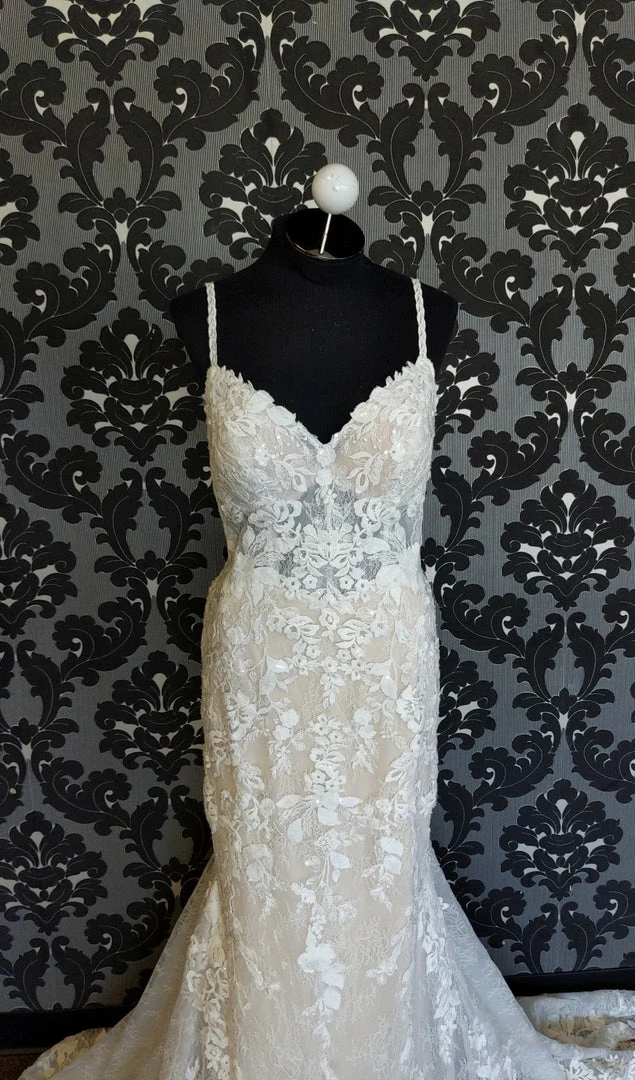 Something Blue Stella York 7370 Wedding Dress Size 14 Lace/Tulle Ivory Sleeveless Sheath WEDDING DRESSES 4 Something Blue Stella York 7370 Wedding Dress Size 14 Lace/Tulle Ivory Sleeveless Sheath WEDDING DRESSES