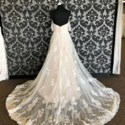 Something Blue Essense Of Australia D2537 Women's Wedding Dress Lace/Tulle WEDDING DRESSES