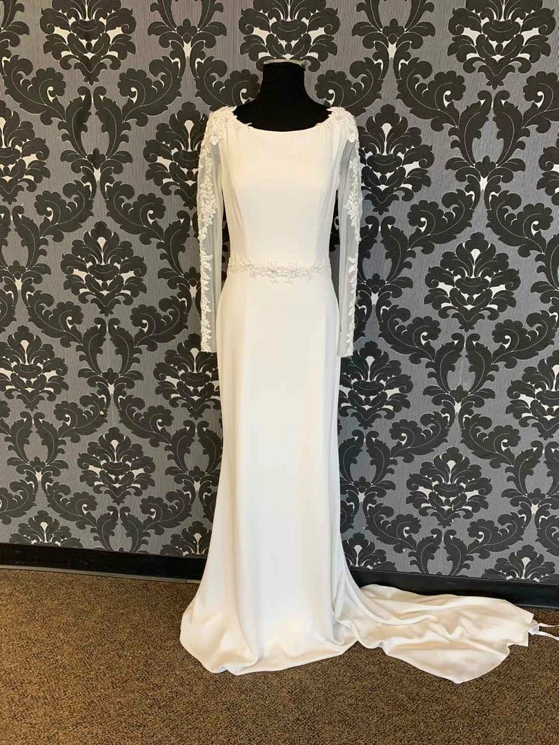 Something Blue Modeca Size 10 Ivory Crepe Long Sleeve Fit & Flare 3 Something Blue Modeca Size 10 Ivory Crepe Long Sleeve Fit & Flare