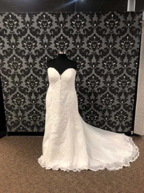 Something Blue WEDDING DRESSES Stella York 6716CRLU Women's Wedding Dress Lace Ivory Size 24 3 Something Blue WEDDING DRESSES Stella York 6716CRLU Women's Wedding Dress Lace Ivory Size 24