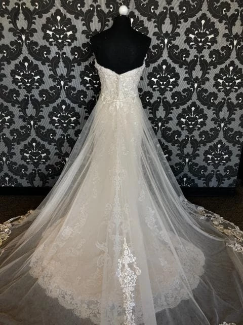 Something Blue WEDDING DRESSES Kenneth Winston KOURTNEY 1775 Women's Wedding Dress Lace Ivory/Champagne 6 Something Blue WEDDING DRESSES Kenneth Winston KOURTNEY 1775 Women's Wedding Dress Lace Ivory/Champagne