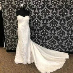 Something Blue WEDDING DRESSES Allure Bridal Women's Wedding Dress Ivory Lace Fit & Flare