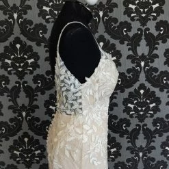 Something Blue Stella York 7312 Wedding Dress Size 14 Lace Ivory Sleeveless Sheath V-Neck WEDDING DRESSES