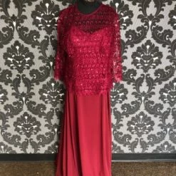 Something Blue Nox Formal Lace/Chiffon Burgundy Size 16 FORMAL/MOTHER'S DRESSES