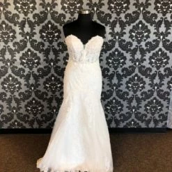 Something Blue Essense Of Australia D2451 Lace Ivory AS IS HOLES THROUGH LOOSE BUTTONS