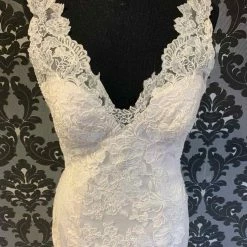 Something Blue Maggie Sottero 7MD985 Wedding Dress Lace/Tulle Ivory Size 8 Lace WEDDING DRESSES