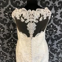 Something Blue Stella York 6569 Lace/Tulle Size 28 AS IS MISSING BEADING/ HOLE IN ILLUSION WEDDING DRESSES