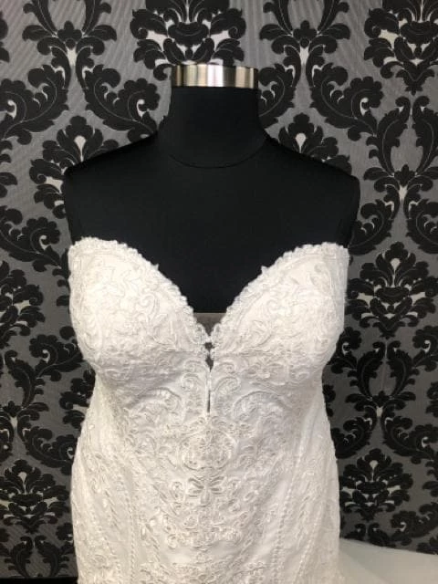 Something Blue WEDDING DRESSES Stella York 6716CRLU Women's Wedding Dress Lace Ivory Size 24 4 Something Blue WEDDING DRESSES Stella York 6716CRLU Women's Wedding Dress Lace Ivory Size 24
