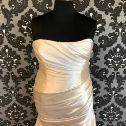 Something Blue Pronovias Tigriss Wedding Dress Satin Oyster Size 20 Strapless WEDDING DRESSES