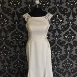 Something Blue Wedding Essense Of Australia Size 14 WEDDING DRESSES