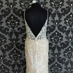 Something Blue Stella York 7312 Wedding Dress Size 14 Lace Ivory Sleeveless Sheath V-Neck WEDDING DRESSES