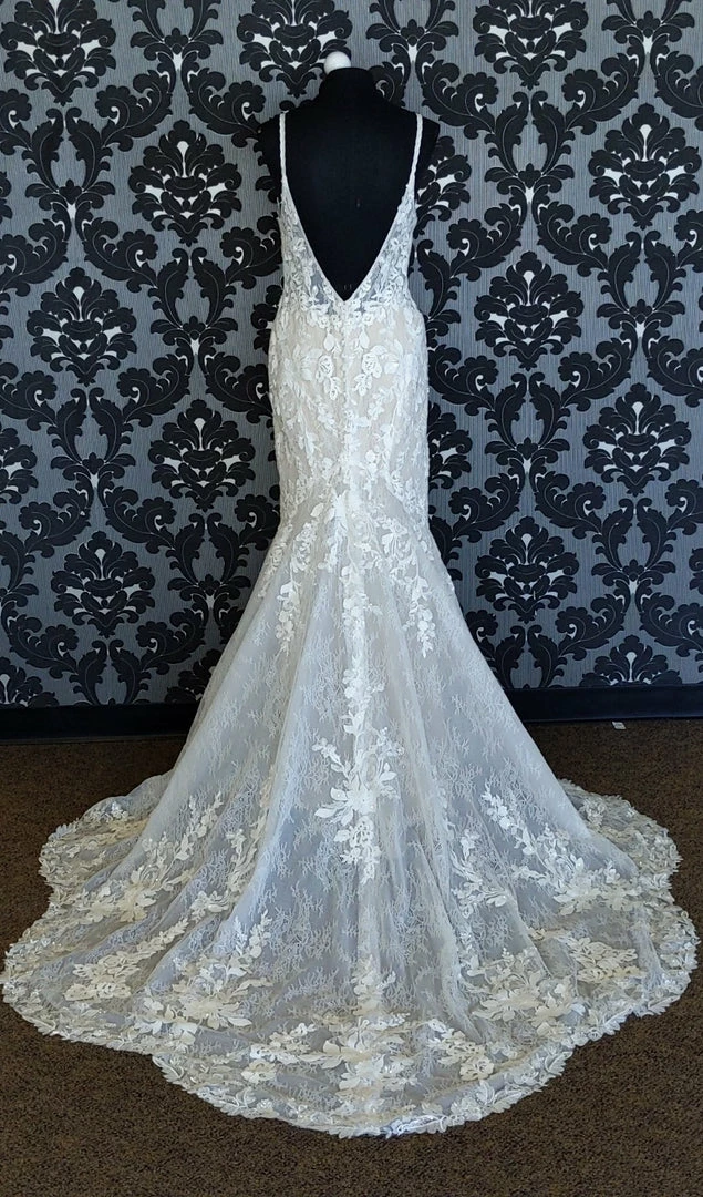 Something Blue Stella York 7370 Wedding Dress Size 14 Lace/Tulle Ivory Sleeveless Sheath WEDDING DRESSES 6 Something Blue Stella York 7370 Wedding Dress Size 14 Lace/Tulle Ivory Sleeveless Sheath WEDDING DRESSES