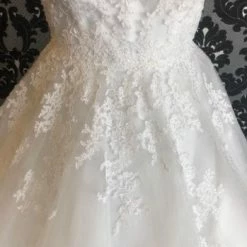 Something Blue White One Barcelona Wedding Dress Tulle/Lace Ivory A-line Size 18 WEDDING DRESSES
