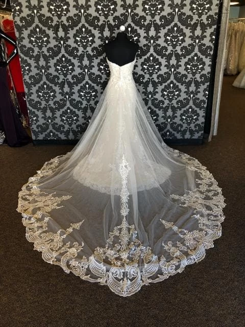 Something Blue WEDDING DRESSES Kenneth Winston KOURTNEY 1775 Women's Wedding Dress Lace Ivory/Champagne 8 Something Blue WEDDING DRESSES Kenneth Winston KOURTNEY 1775 Women's Wedding Dress Lace Ivory/Champagne