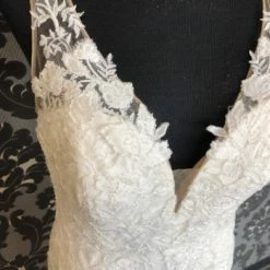 Something Blue WEDDING DRESSES Justin Alexander 88187 Size 14 Lace Ivory Sleeveless Sheath V-Neck AS IS