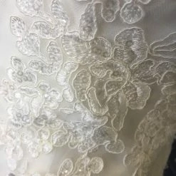 WEDDING DRESSES Size 6 Ivory Essense Of Australia Lace Strapless Trumpet