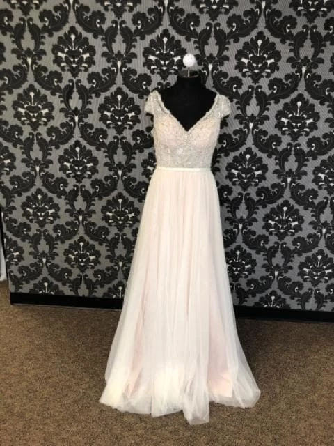 Something Blue Stella York 6628 SERENITY Wedding Dress Beaded/Tulle Size 12 "PRICED AS IS" 3 Something Blue Stella York 6628 SERENITY Wedding Dress Beaded/Tulle Size 12 "PRICED AS IS"