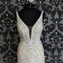 Something Blue Essense D2680 Wedding Dress Size 12 Lace Nude Sleeveless Fit & Flare WEDDING DRESSES