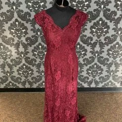 Something Blue Jade Couture K188057 Formal Lace/Beading Cranberry Size 10 FORMAL DRESSES