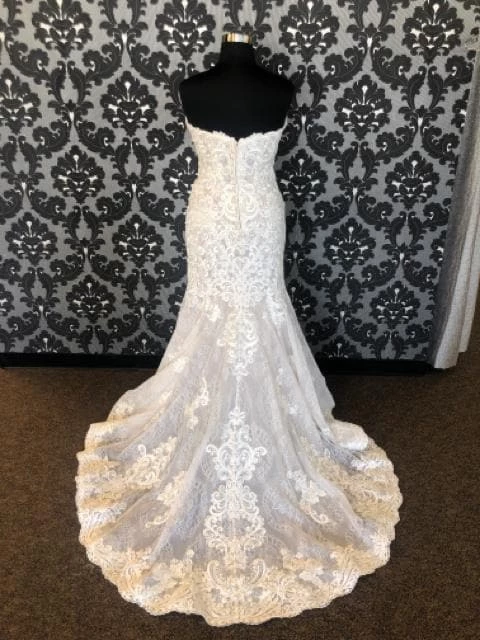 Something Blue Allure 9666 Women Wedding Dress Lace Ivory/Nude Size 16 WEDDING DRESSES 5 Something Blue Allure 9666 Women Wedding Dress Lace Ivory/Nude Size 16 WEDDING DRESSES