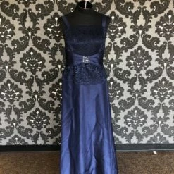 Something Blue Jessica Howard 2pc Formal Size 8 Lace/Satin Navy FORMAL/MOTHER'S DRESSES