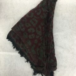 Something Blue Wedding THE PARLOUR Panache Triangle Scarf Maroon/Grey Cheetah