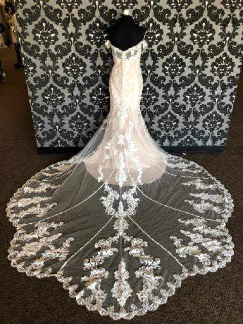 Something Blue Essense D3114 Wedding Dress Size 16 Sequin/Lace Ivory Sleeveless WEDDING DRESSES 5 Something Blue Essense D3114 Wedding Dress Size 16 Sequin/Lace Ivory Sleeveless WEDDING DRESSES