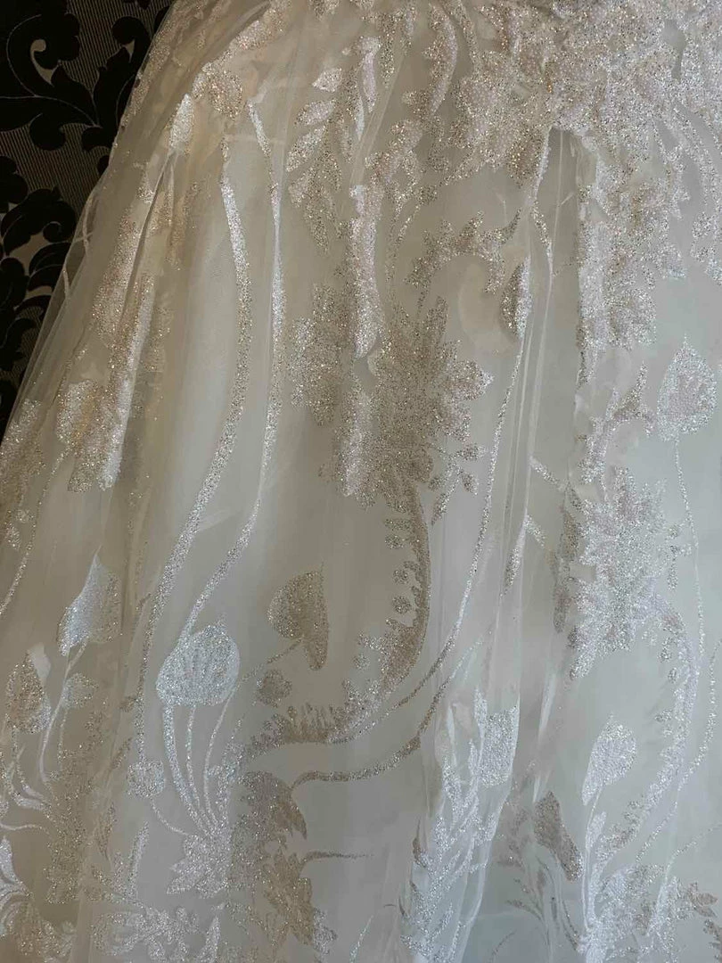 Something Blue Da Vinci Wedding Dress Tulle/Glitter Ivory Size 20 Sleeveless WEDDING DRESSES 6 Something Blue Da Vinci Wedding Dress Tulle/Glitter Ivory Size 20 Sleeveless WEDDING DRESSES