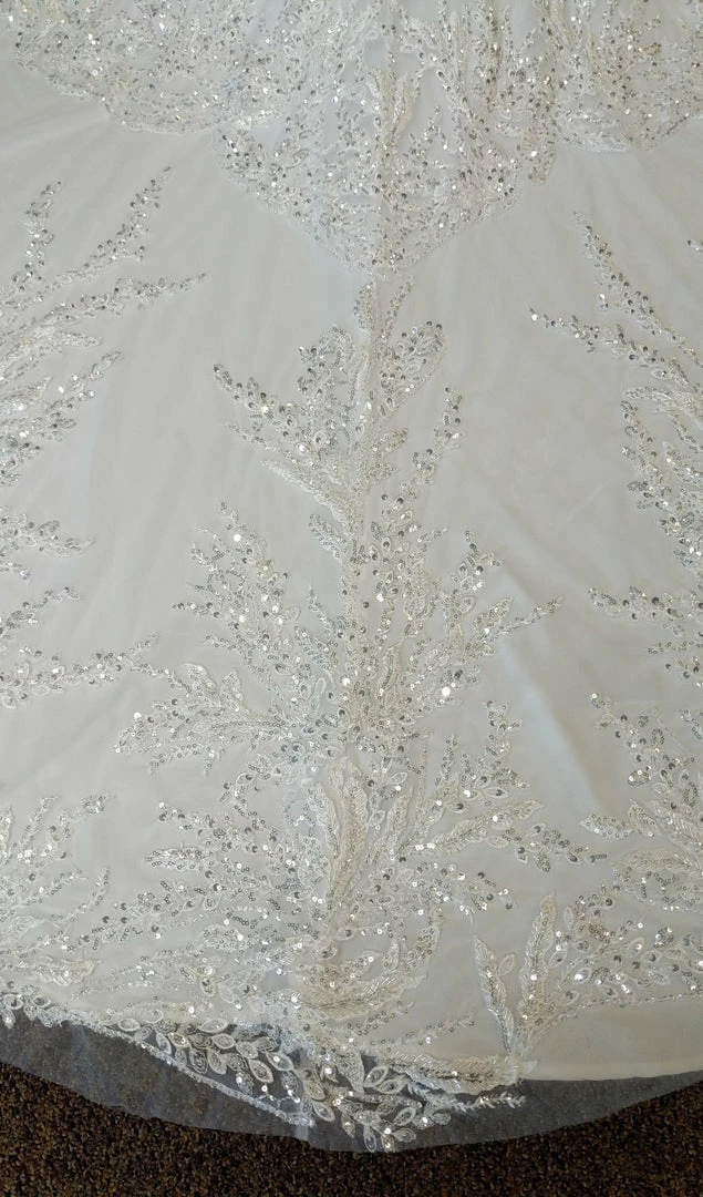 Something Blue CallaBlanche 121232 Wedding Dress Size 10 Crepe/Beaded Ivory Sleeveless WEDDING DRESSES 6 Something Blue CallaBlanche 121232 Wedding Dress Size 10 Crepe/Beaded Ivory Sleeveless WEDDING DRESSES