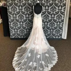 Something Blue WEDDING DRESSES Stella York 6371 SHANNON Wedding Dress Lace Ivory Size 10 Sheath "PRICED AS IS" 11 Something Blue WEDDING DRESSES Stella York 6371 SHANNON Wedding Dress Lace Ivory Size 10 Sheath